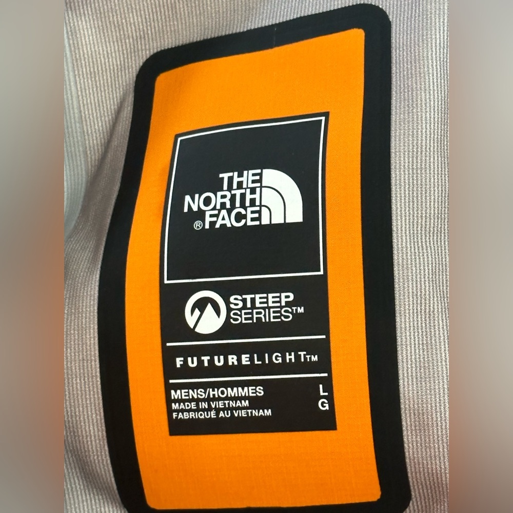 The North Face Men’s Brigandine Futurelight Waterproof Jacket Steep Series- Sz L - Picture 2 of 12